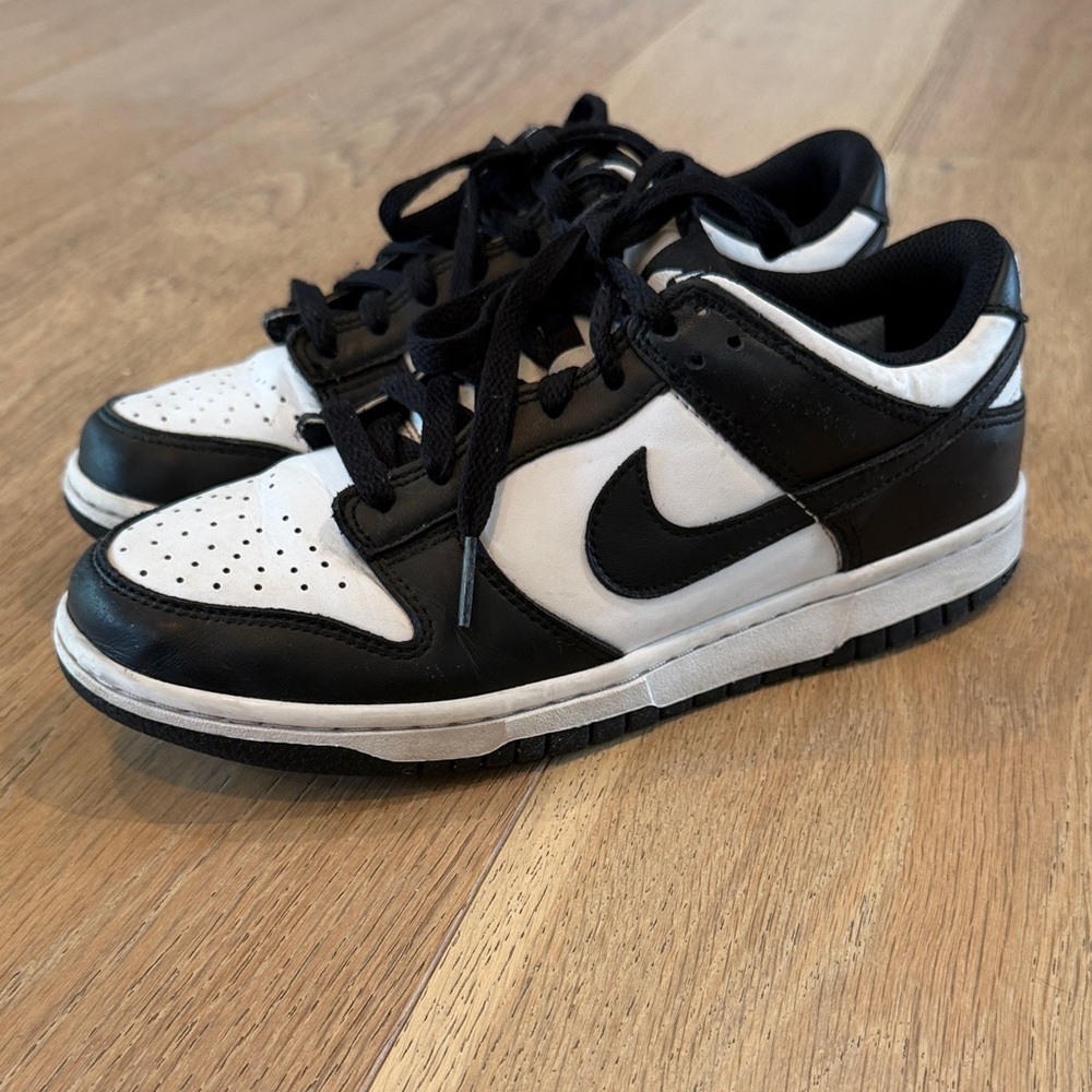 Nike Kids Black and White Low-Top Sneakers